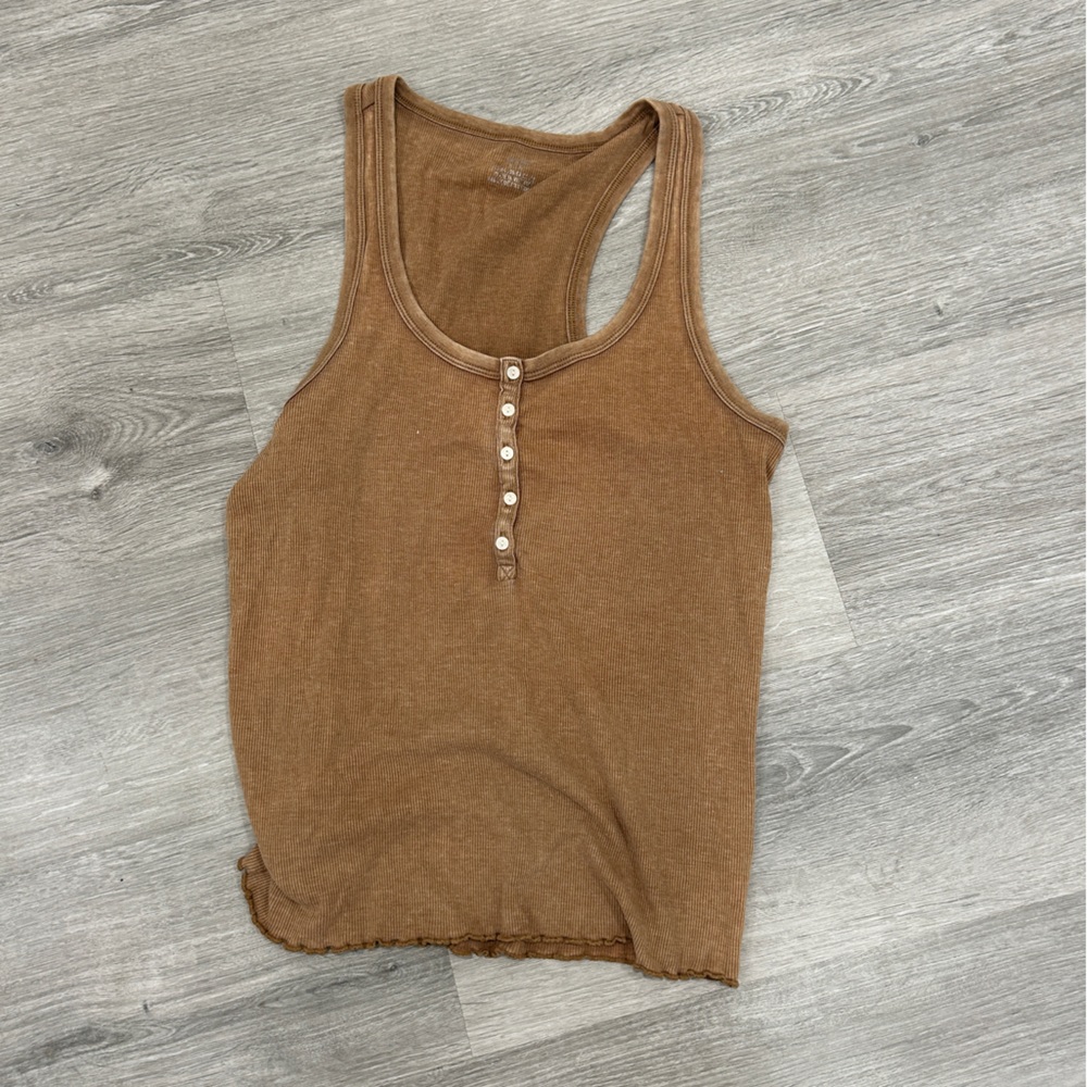 Brown Sleeveless Button-Up tank